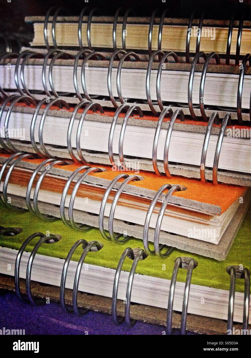 Spiralbindung Skizzenbücher - Smartphone-aufgenommenes Stockfoto