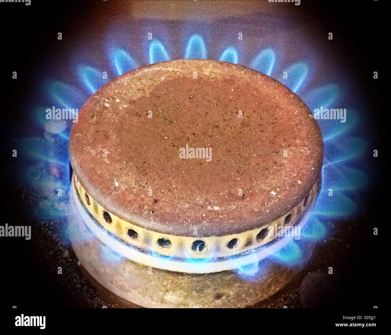 Gaskocher auf einem Herd - Smartphone-aufgenommenes Stockfoto