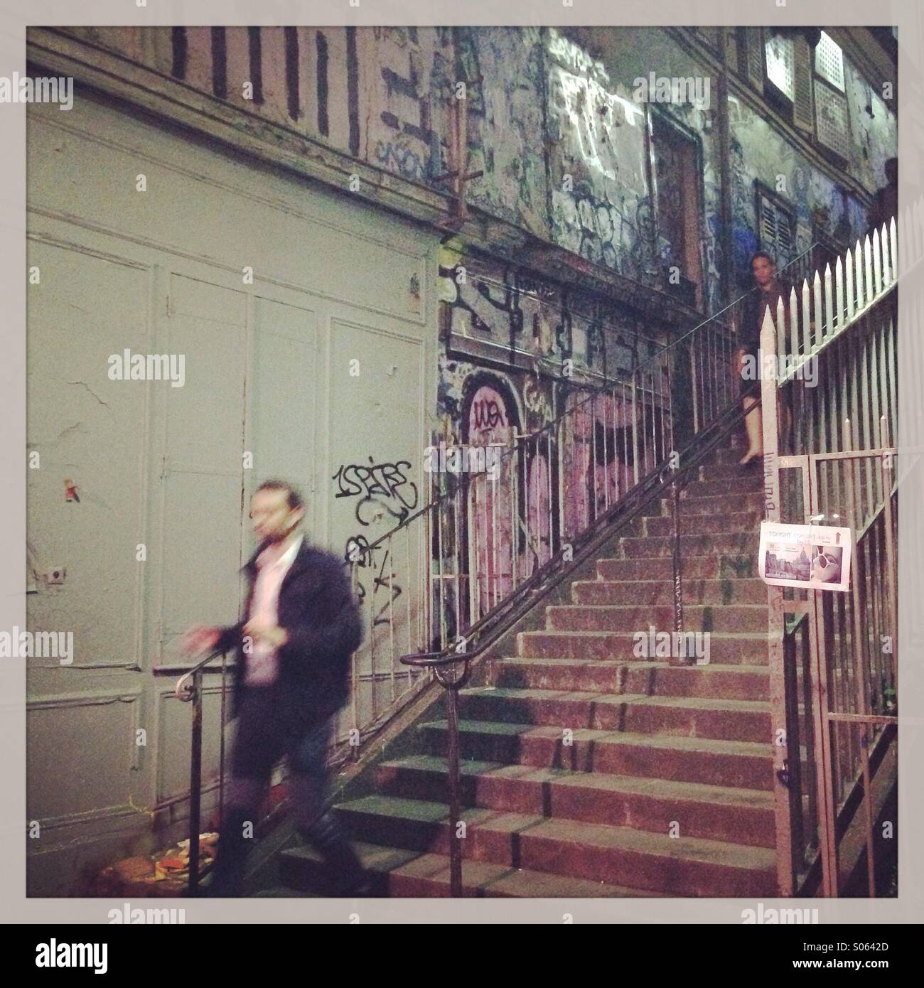 Zwielichtige Paris - Smartphone-aufgenommenes Stockfoto