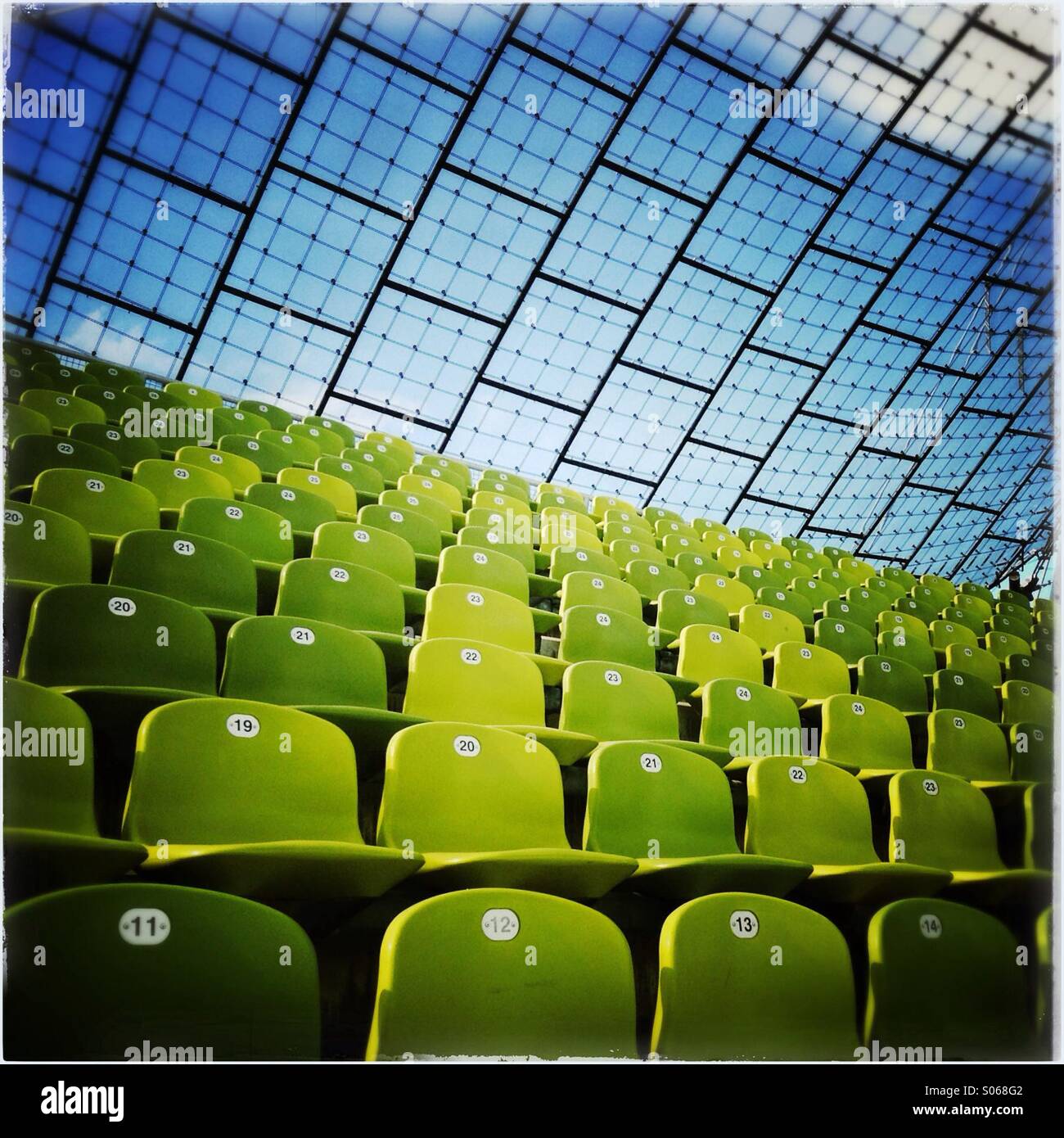 Sitzreihe im Olympiastadion in München, Bayern, Deutschland, Europa Stockfoto