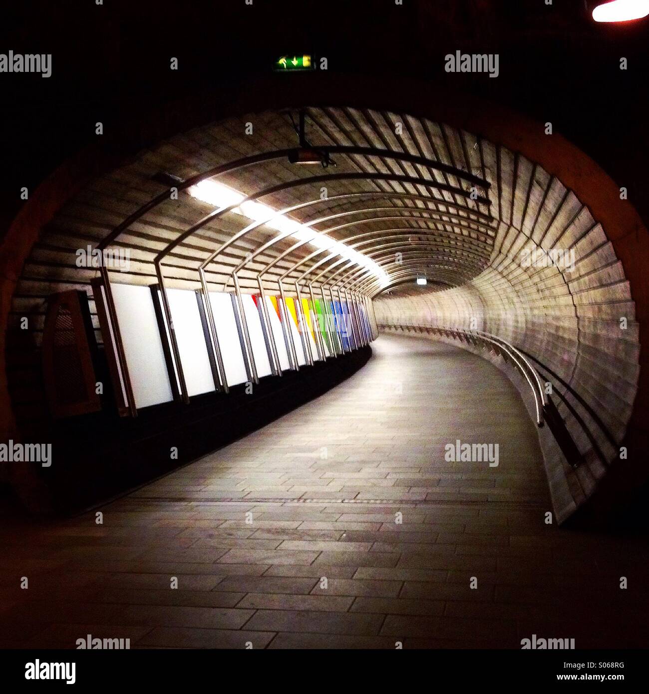 Tunnel unterirdischen Verbindungsgang Stockfoto
