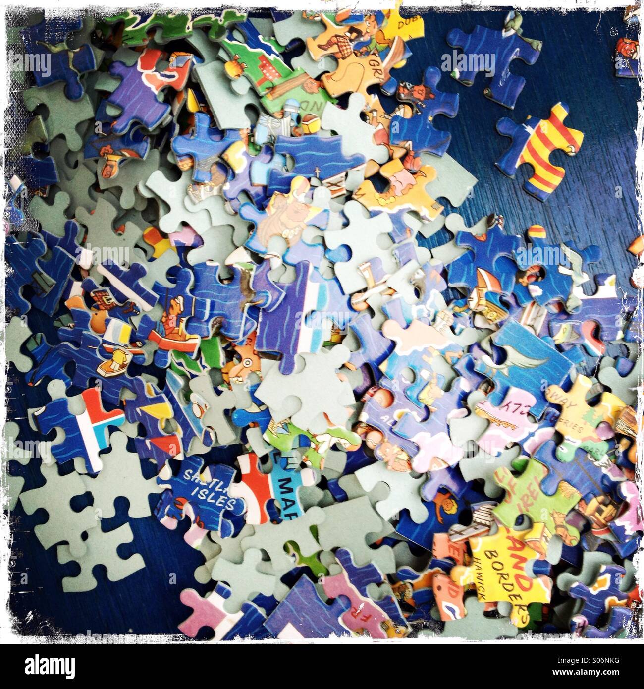 Puzzleteile - Smartphone-aufgenommenes Stockfoto