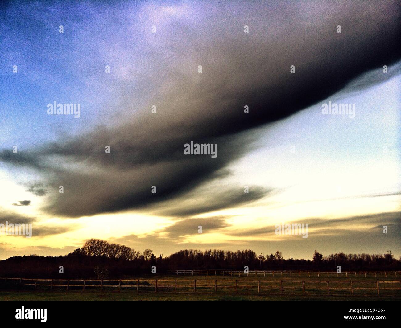 Linsenförmige Wolkenbildung Stockfoto