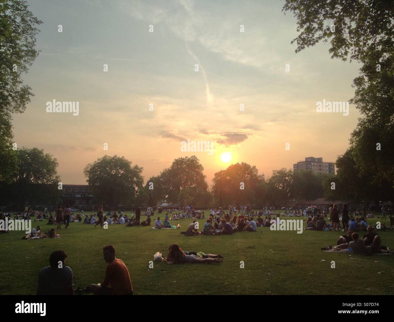 Sonnenuntergang über London Fields Stockfoto