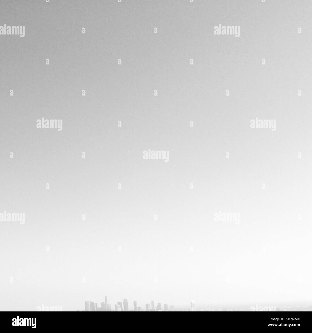 Innenstadt von Los Angeles in der Silhouette, die durch einen Schleier sehen Stockfoto