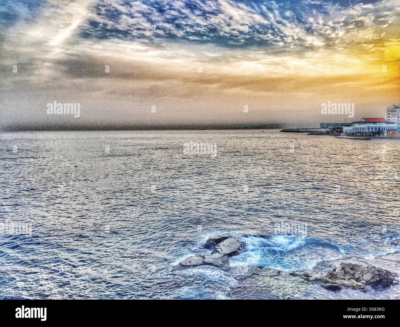 Altes Haus am Mittelmeer - Smartphone-aufgenommenes Stockfoto