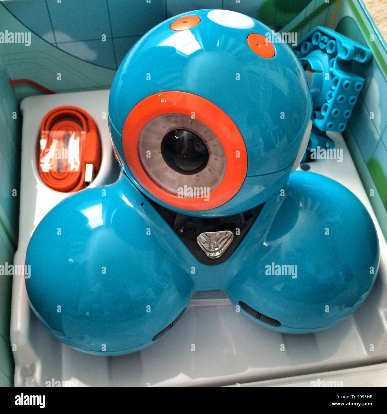 Ein Dash-Roboter. - Smartphone-aufgenommenes Stockfoto