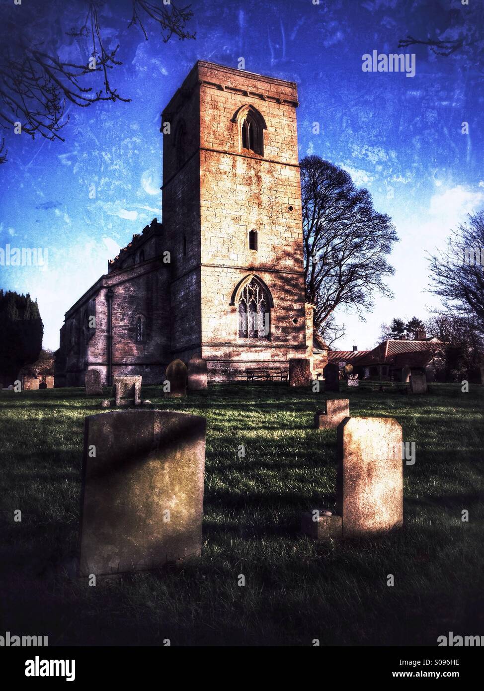 St.-Nikolaus Kirche. Normanton-auf-Cliffe, Lincolnshire, England. - Smartphone-aufgenommenes Stockfoto