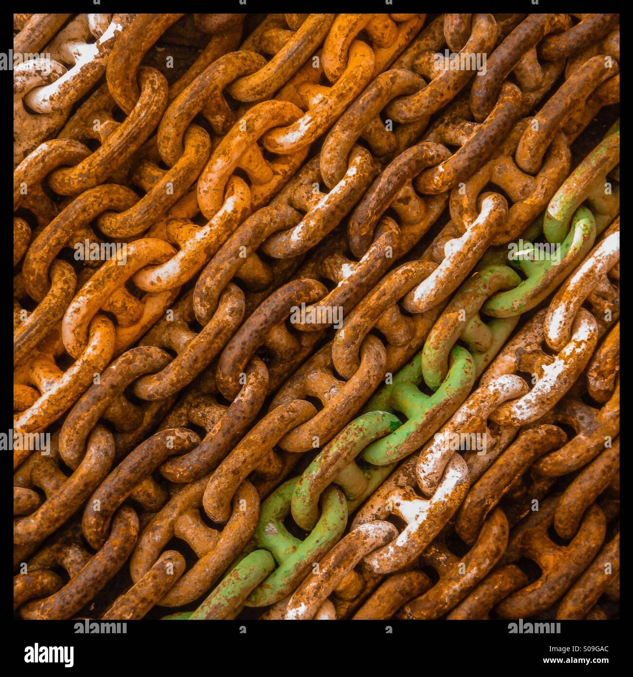 Rostige Ketten - Smartphone-aufgenommenes Stockfoto