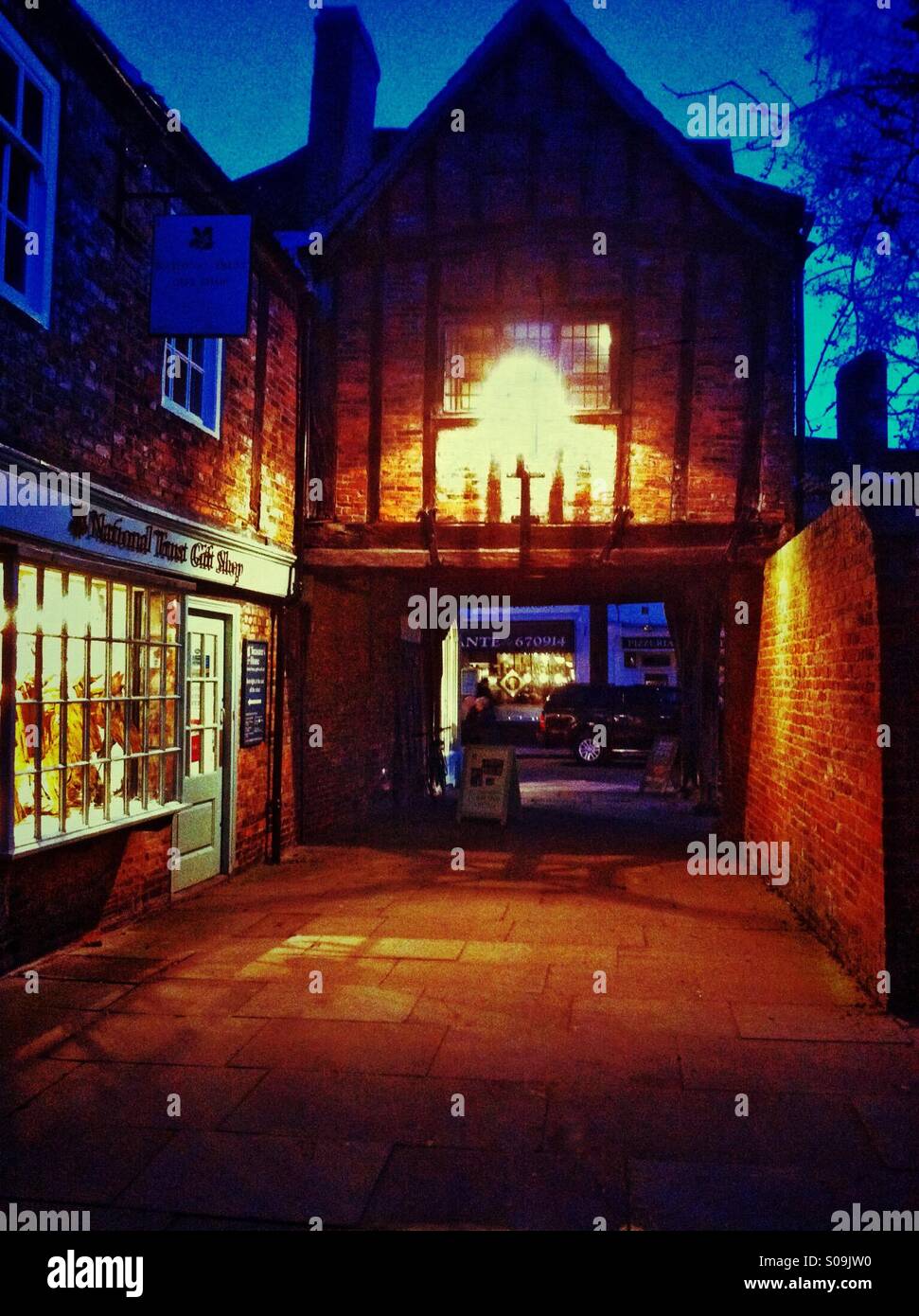 College Street in der Abenddämmerung York North Yorkshire England UK Stockfoto