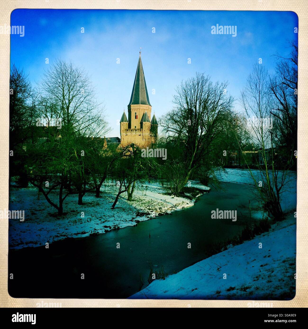 Blick auf die mittelalterliche Stadt Zutphen. Holland - Smartphone-aufgenommenes Stockfoto