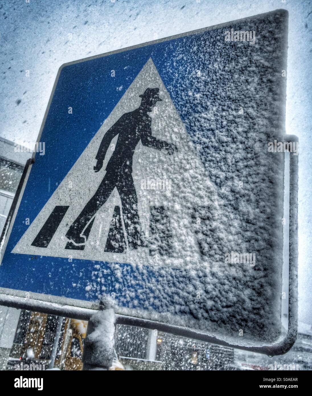 Schnee Clistering, ein Schild. Stockfoto