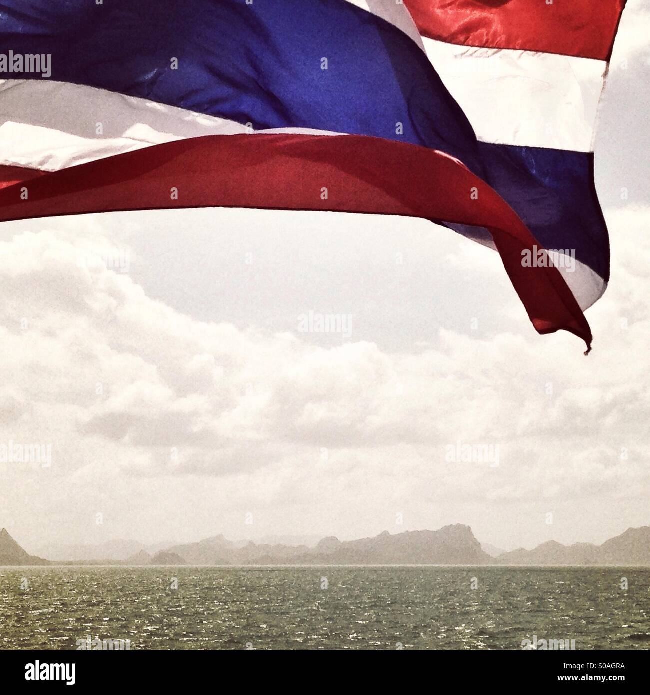 Blick auf das Meer in Richtung Suratthani, Thailand Flagge Stockfoto
