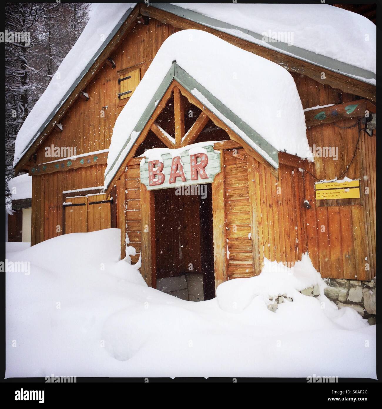 Bar-Eingang im Skigebiet Stockfoto