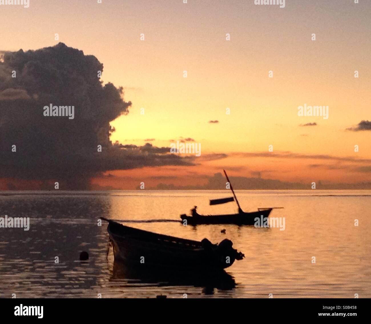 Mauritius-Sonnenuntergang - Smartphone-aufgenommenes Stockfoto