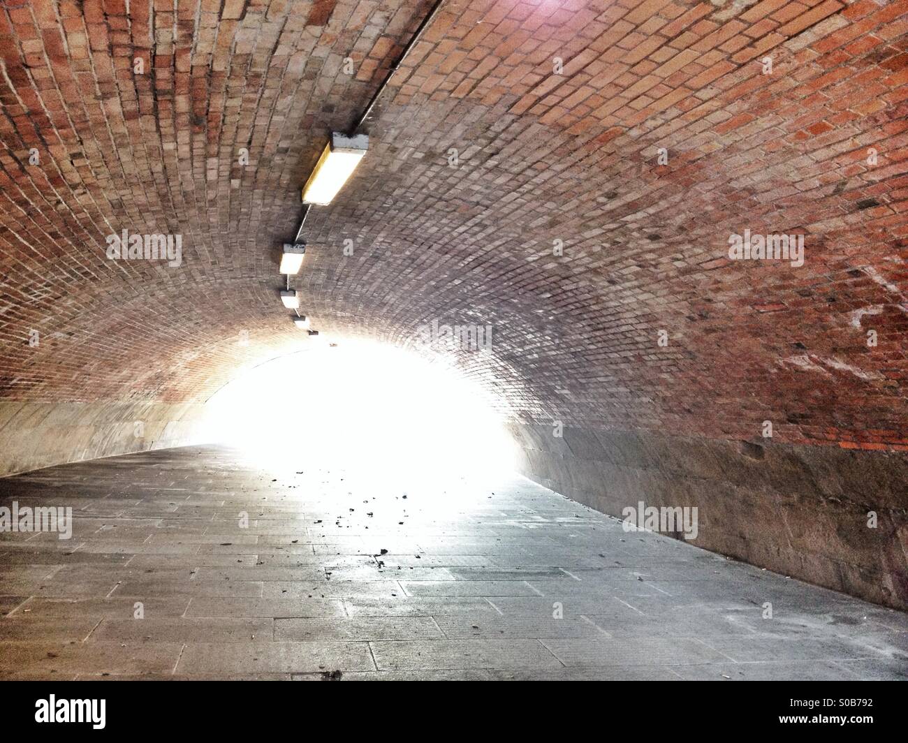 Licht am Ende des Tunnels Stockfoto