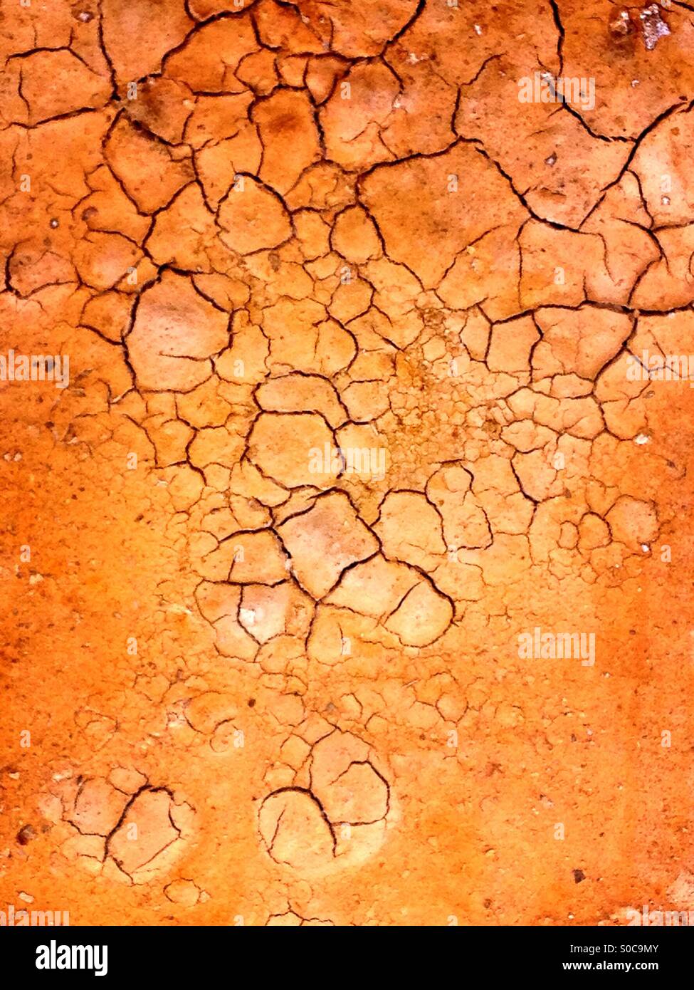 Schlamm in alten mir geknackt - Smartphone-aufgenommenes Stockfoto