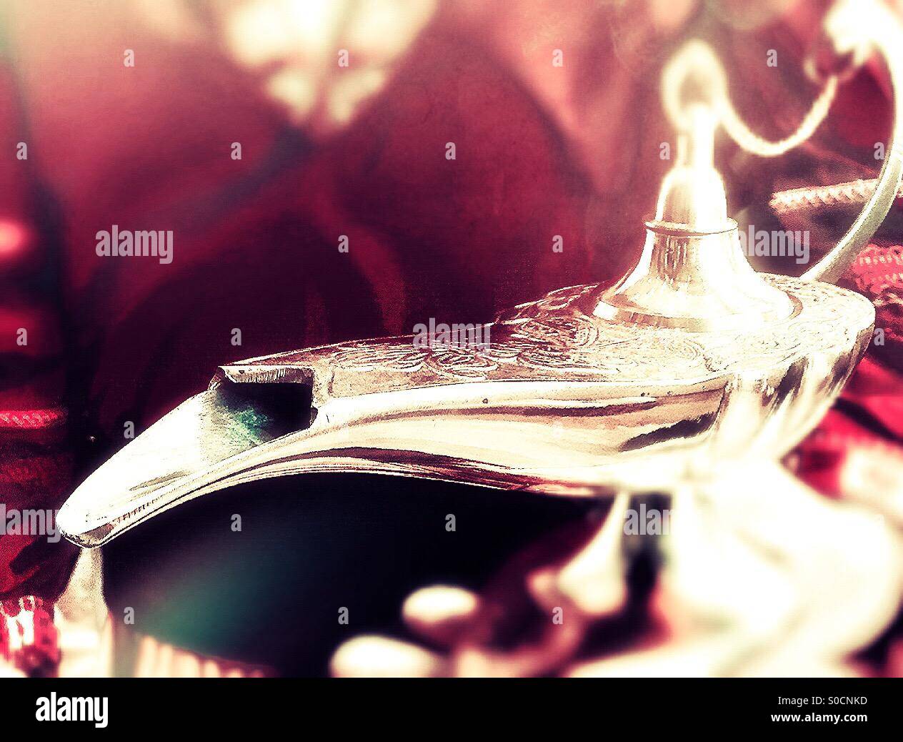 Genie es Lampe - Smartphone-aufgenommenes Stockfoto