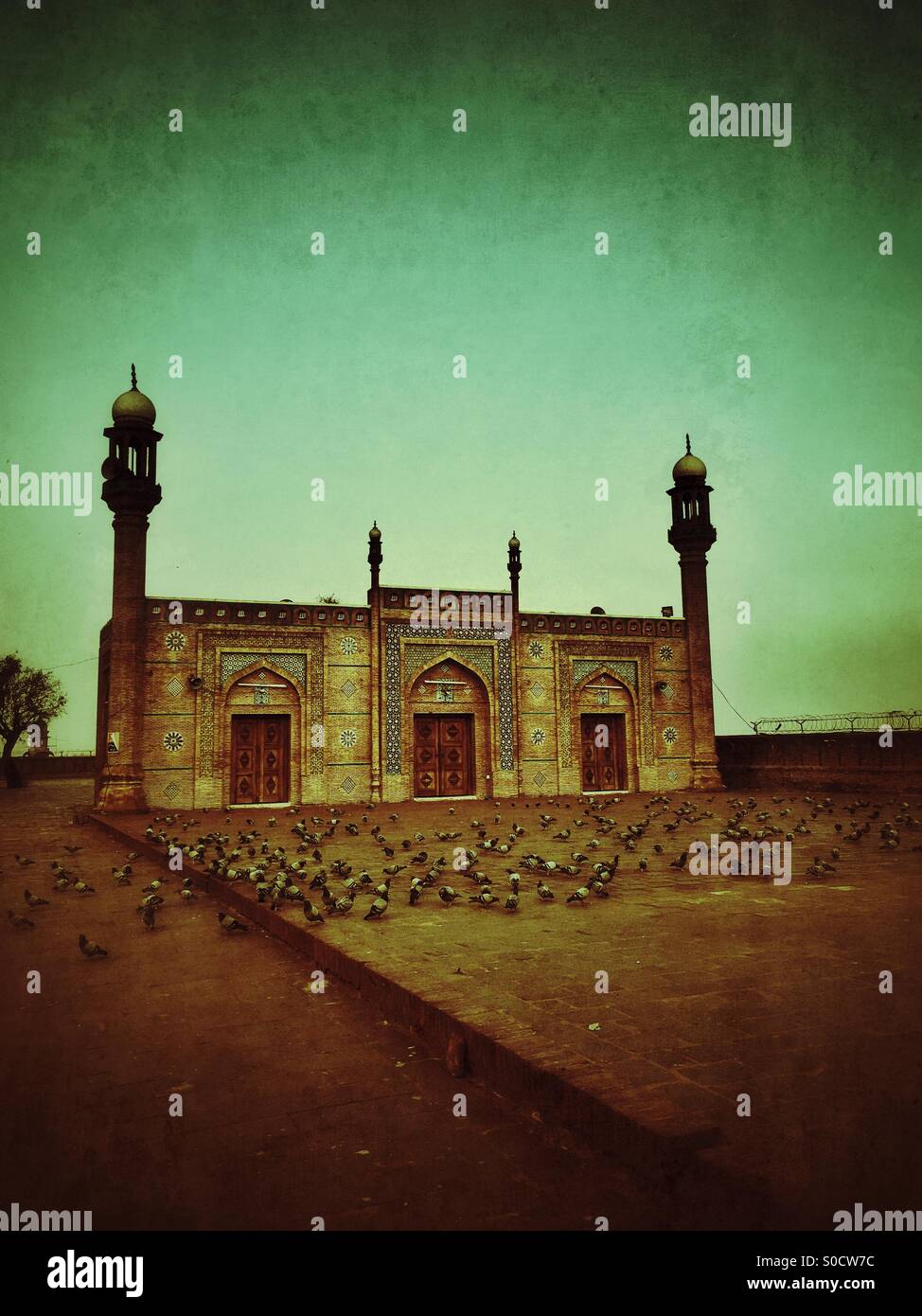 Alten Moschee außerhalb Shah Rukn-e Alam Schrein Multan Pakistan Stockfoto