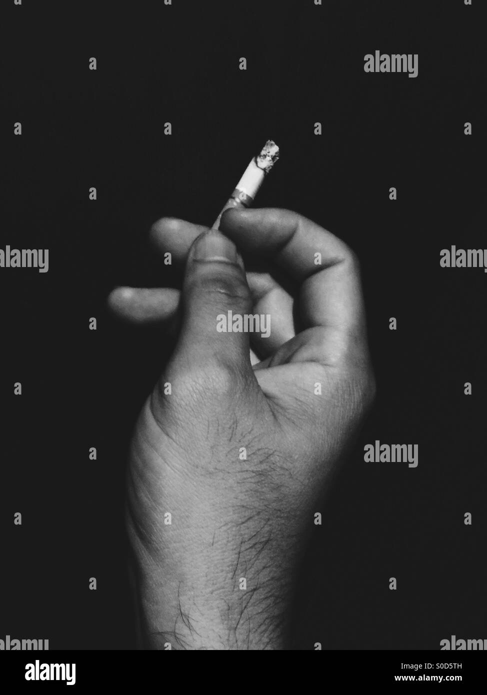 Rauchen von Zigaretten. Stockfoto