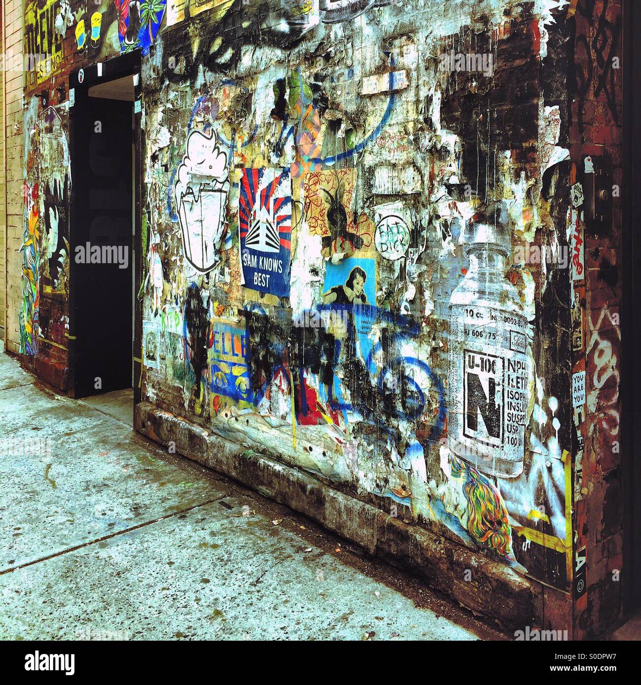 Wild gepostet Wand, Chelsea, NYC Stockfoto