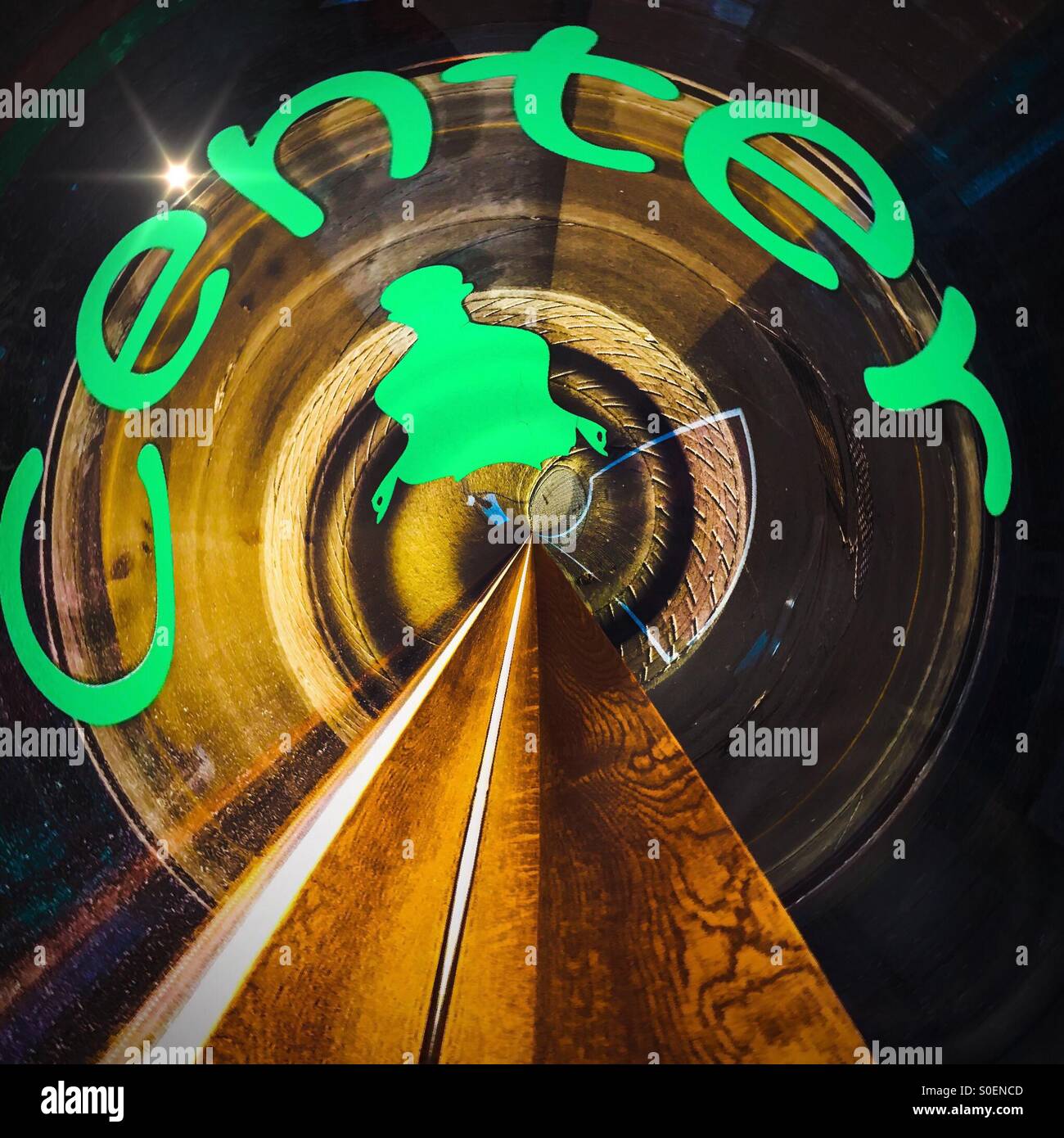 Zentrum, physisch, metaphysisch, spirituell, New Age, Metaphorisch, Yoga, alles. Konzepte: Licht, Flare, Berührung, Pfad, Erleuchtung. Kreisförmiges Design. Kultig. Lichtpunkt. Achtsamkeit Stockfoto