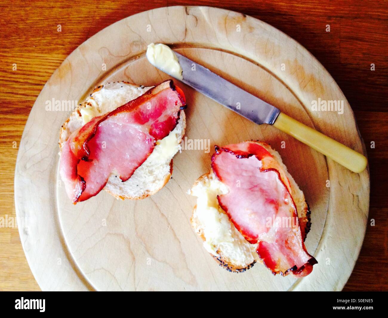 Bacon roll - Smartphone-aufgenommenes Stockfoto
