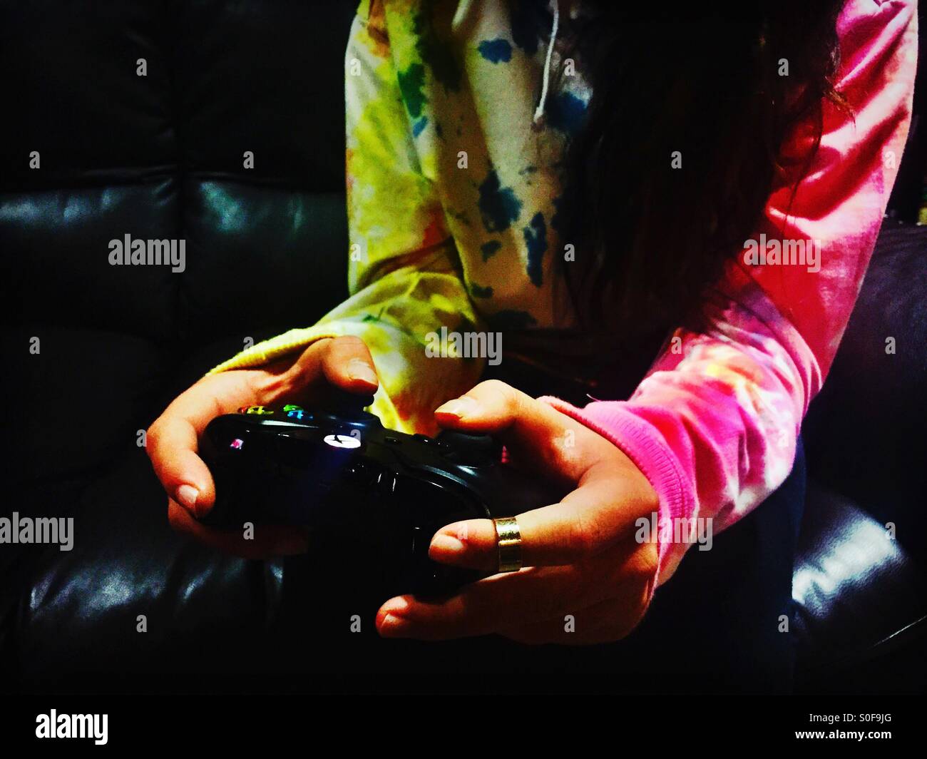 Xbox gamer girl -Fotos und -Bildmaterial in hoher Auflösung – Alamy