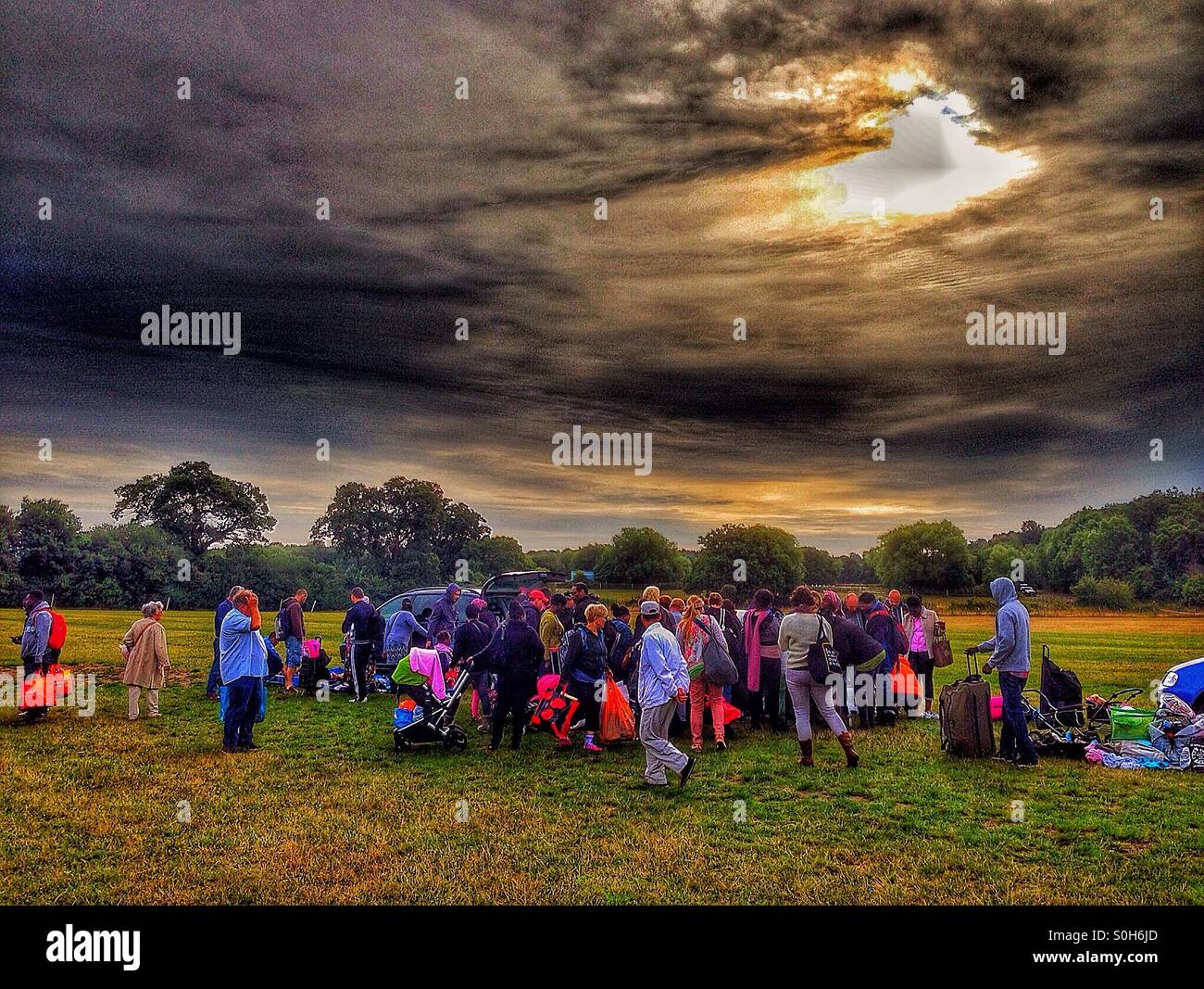 Starten Sie eine trübe Sonntag fair. Stockfoto