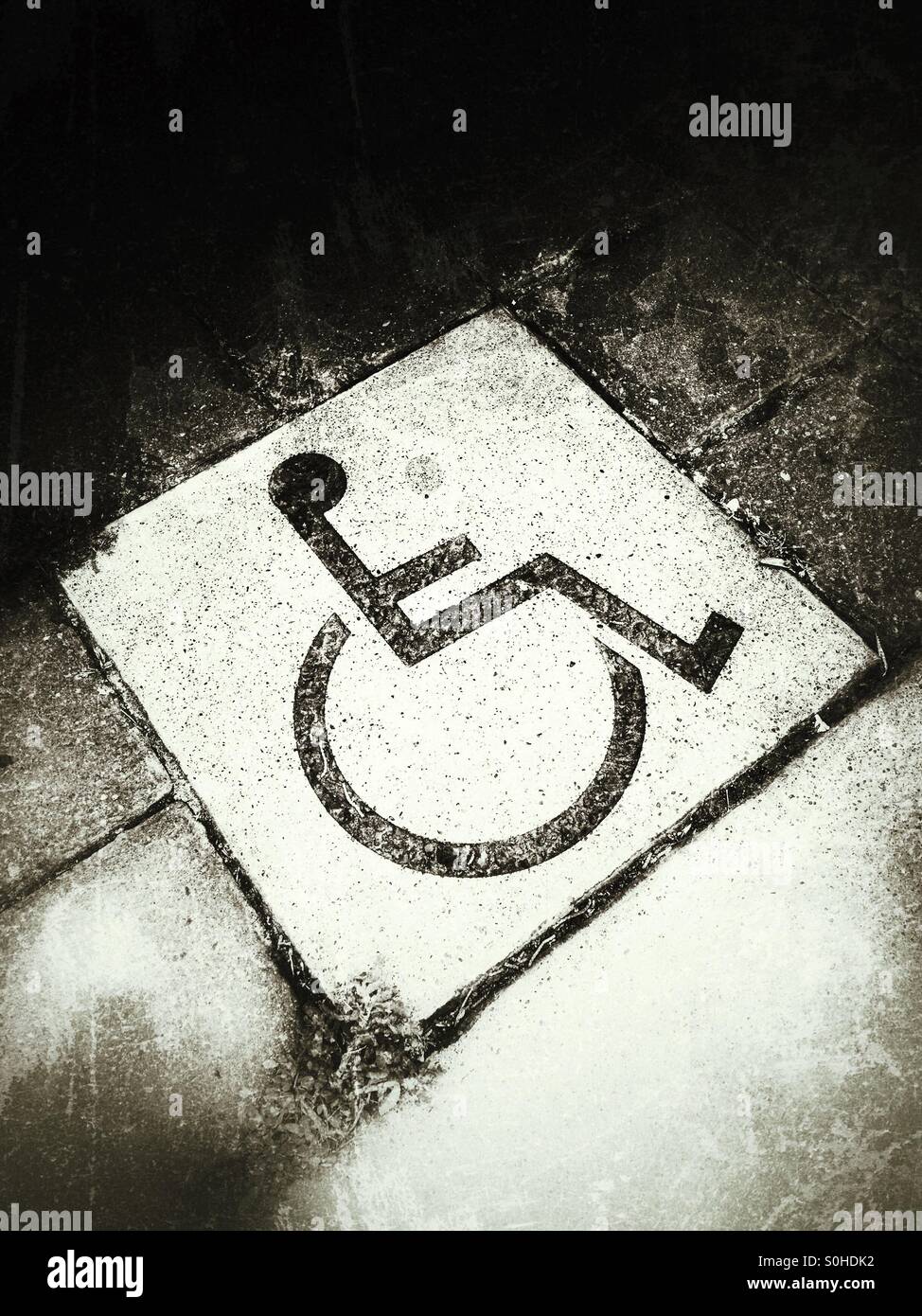 Handicap-Parkplatz-Kachel Stockfoto