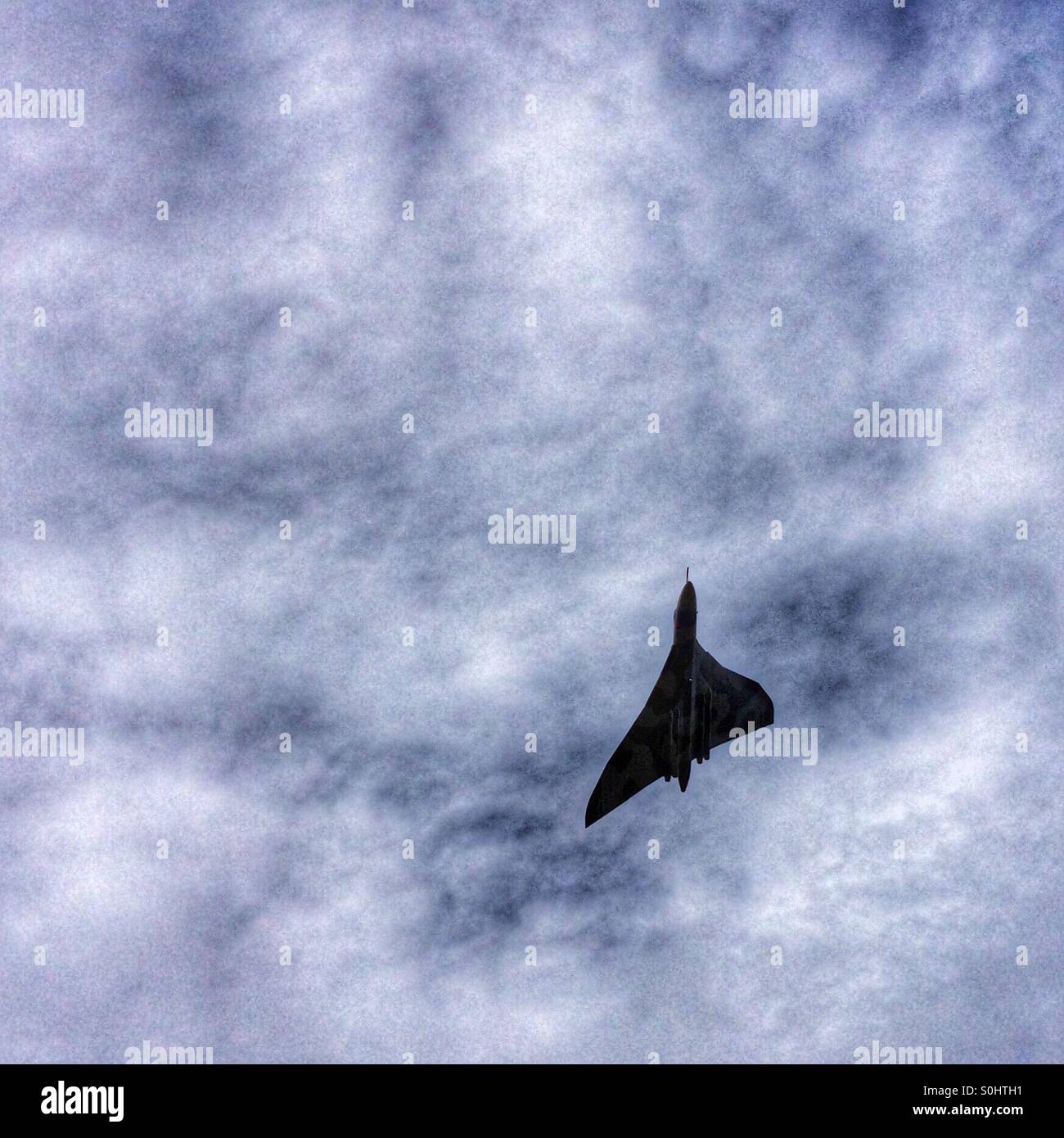 Vulcan-Bomber XH558 fliegen für das letzte Jahr - Smartphone-aufgenommenes Stockfoto