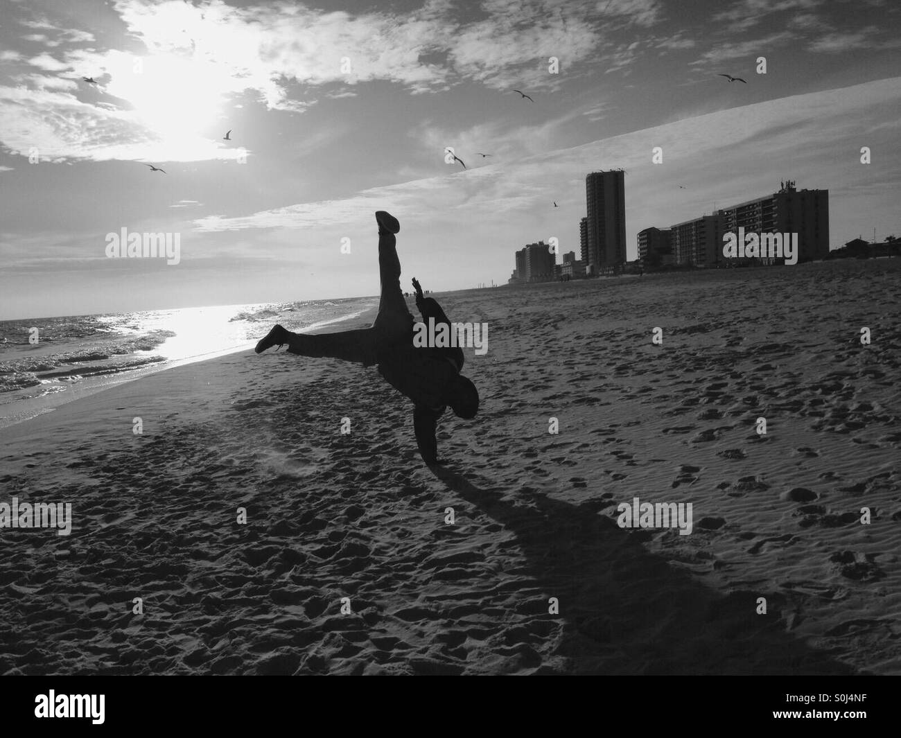 Entspannen und Rücklauf in ein Flip flop Zustand des Geistes... Strand Stockfoto