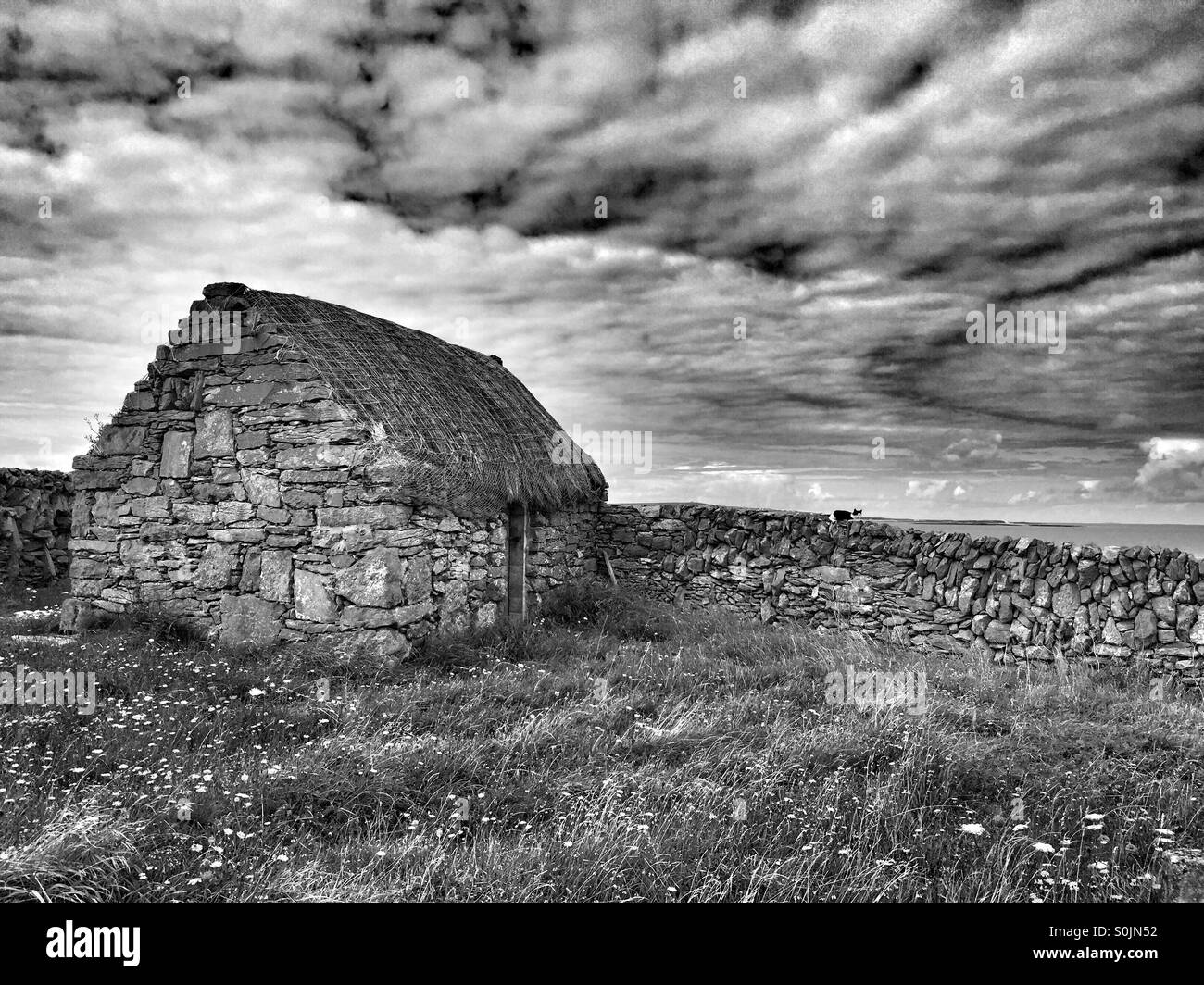 Traditionelle irische Hütte auf Inish Meain, Aran-Inseln Stockfoto