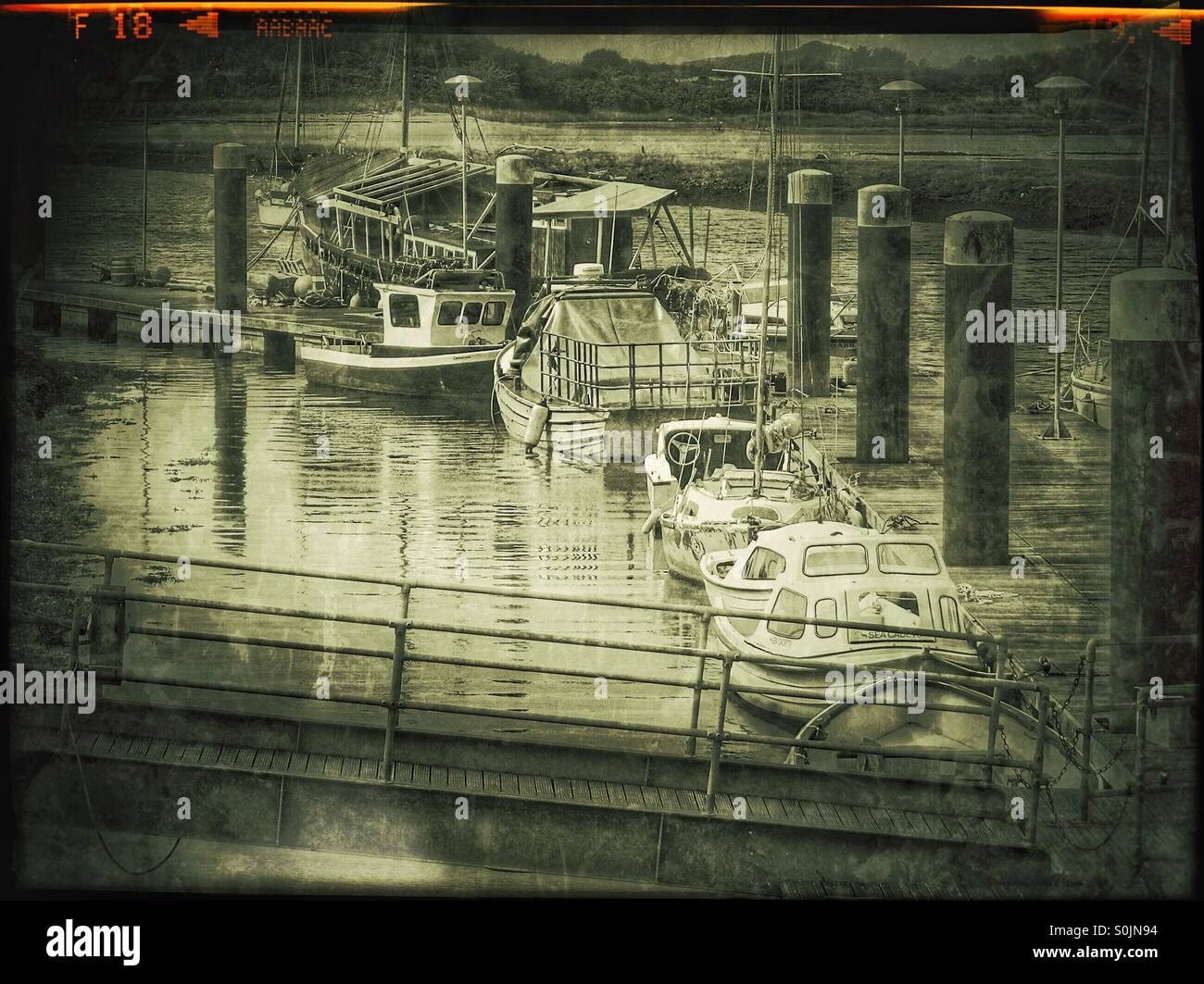 Alte Zeit Foto Hafen und Boote - Smartphone-aufgenommenes Stockfoto