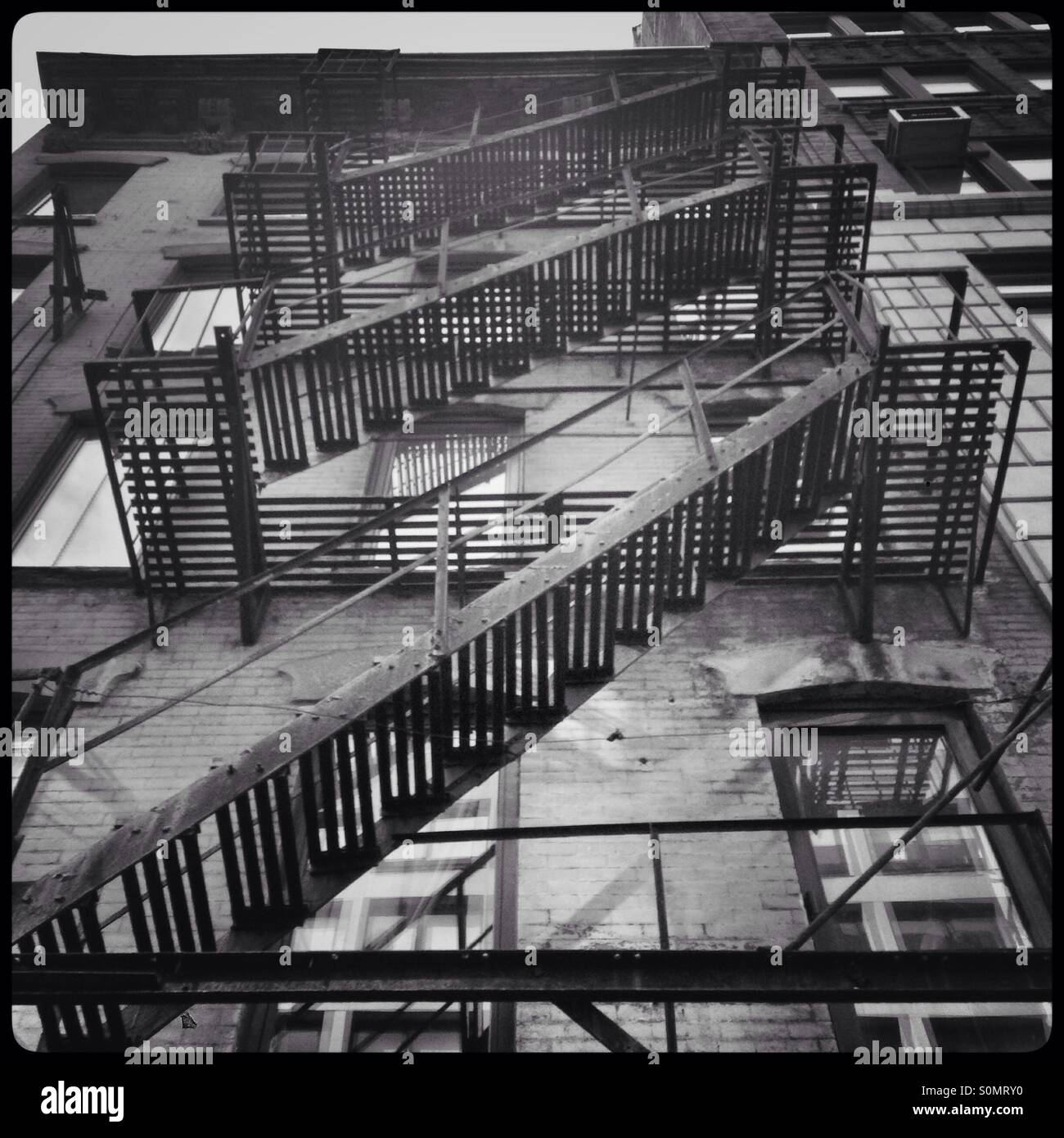 Metall-Feuerleiter Treppen, New York City, Vereinigte Staaten von Amerika. Stockfoto