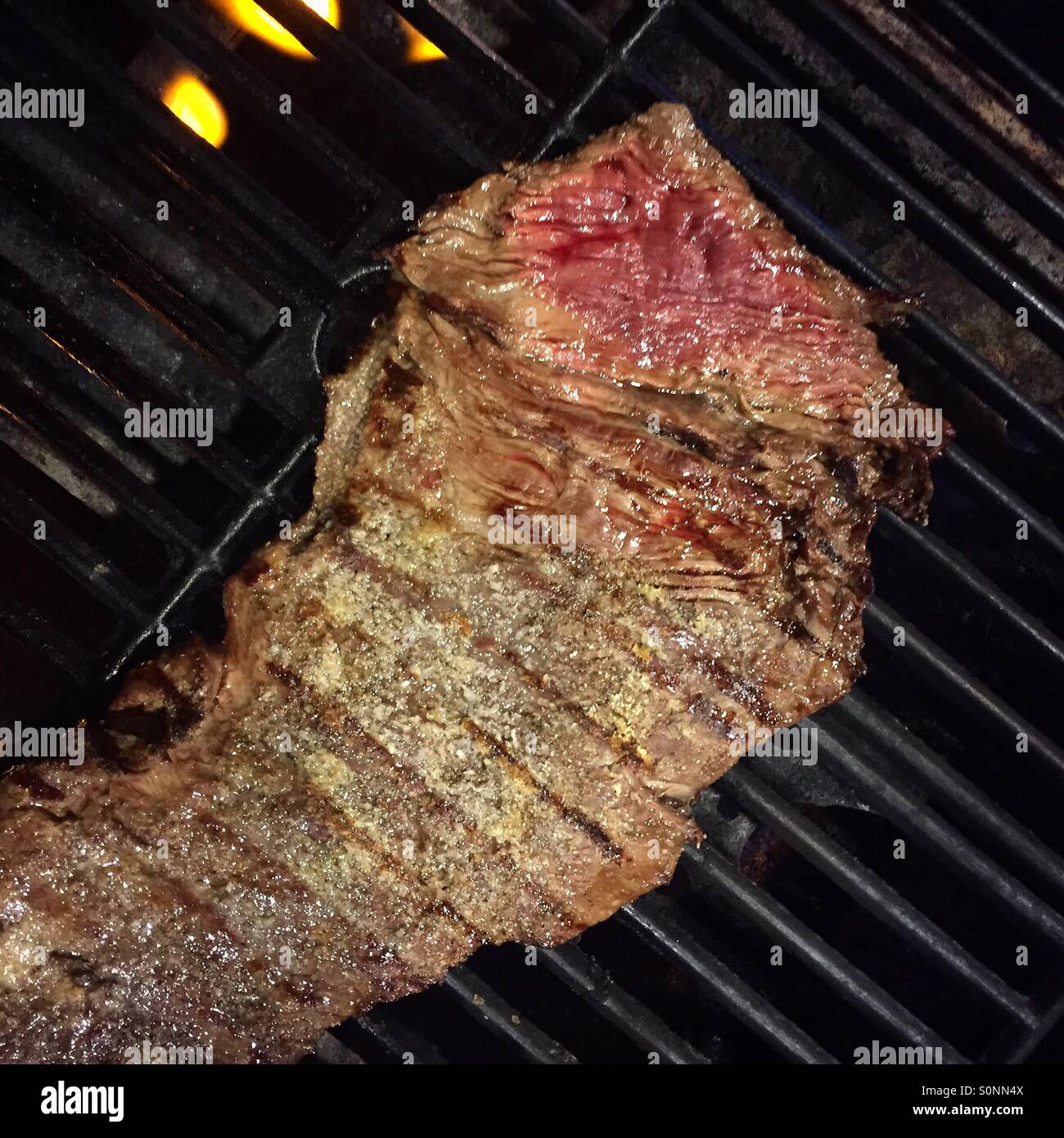 Steak auf dem Grill. Stockfoto