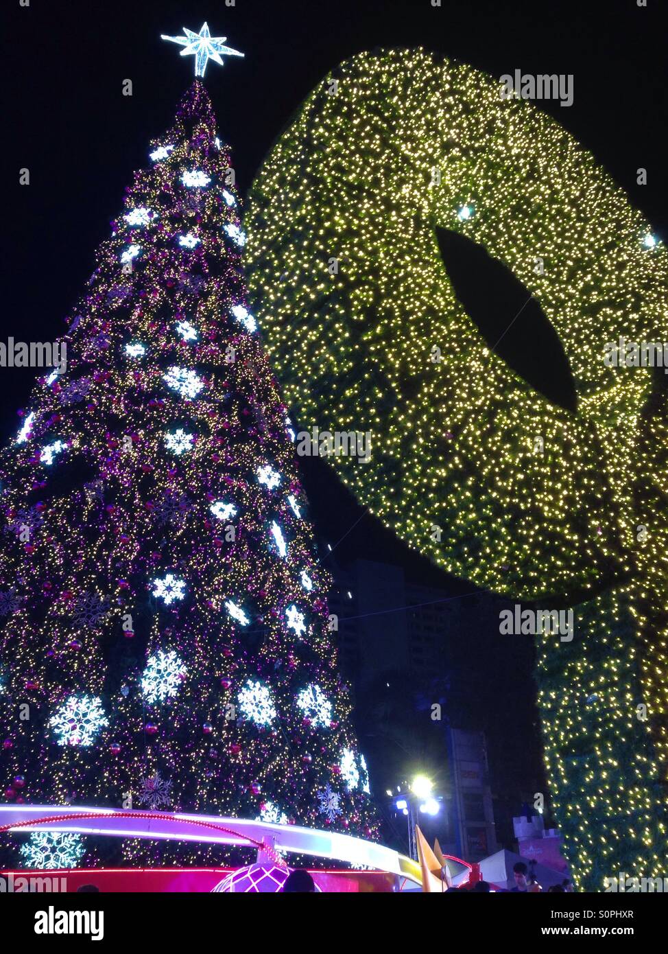 Weihnachtsbaum am Central World, Thailand. Stockfoto