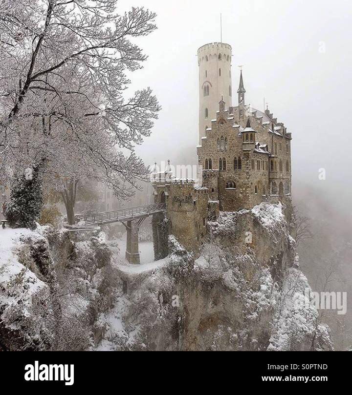 Verschneite Schloss Stockfoto