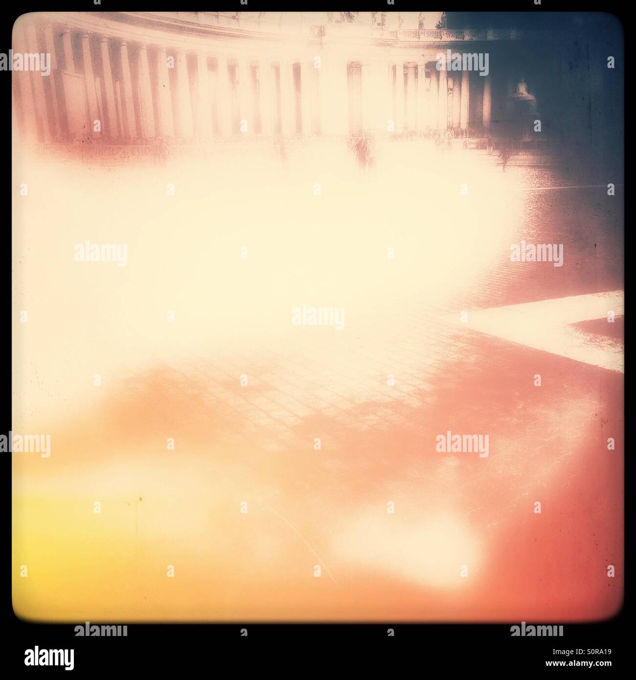 Piazza San Pietro Glühen - Smartphone-aufgenommenes Stockfoto