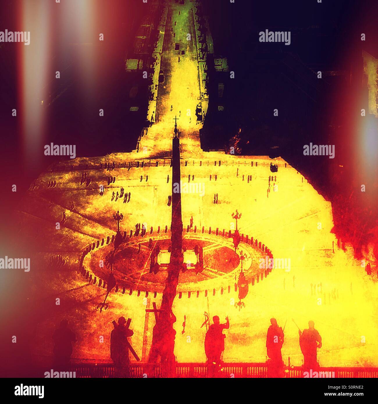 Piazza San Pietro beleuchtet - Smartphone-aufgenommenes Stockfoto