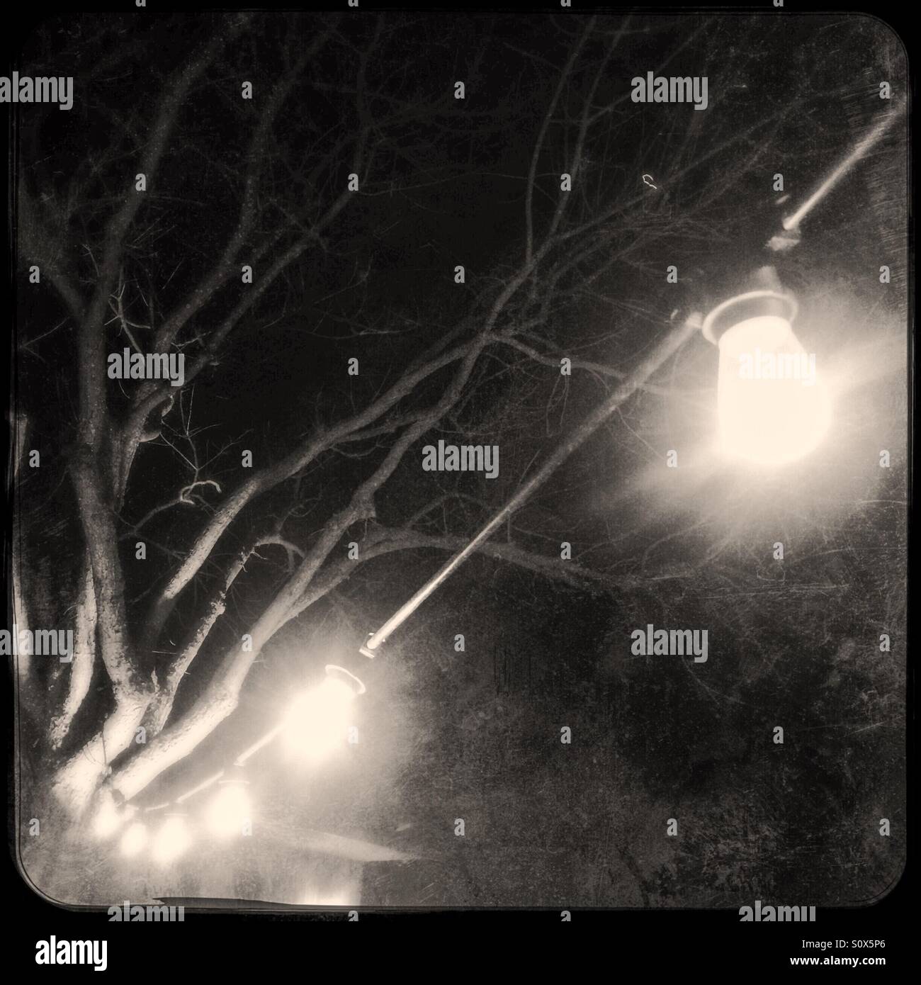 Außenleuchten. - Smartphone-aufgenommenes Stockfoto