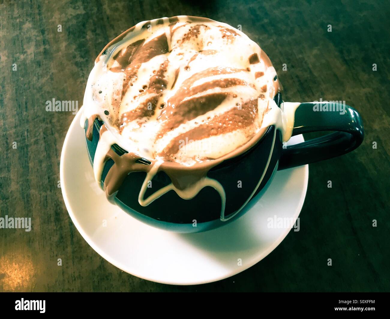 Die beste heiße Schokolade der Welt? Cremig, schmelzende Schokolade trinken Stockfoto