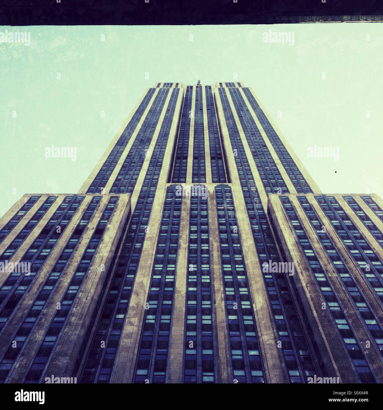 Das Empire State Building, New York City, Vereinigte Staaten von Amerika. - Smartphone-aufgenommenes Stockfoto