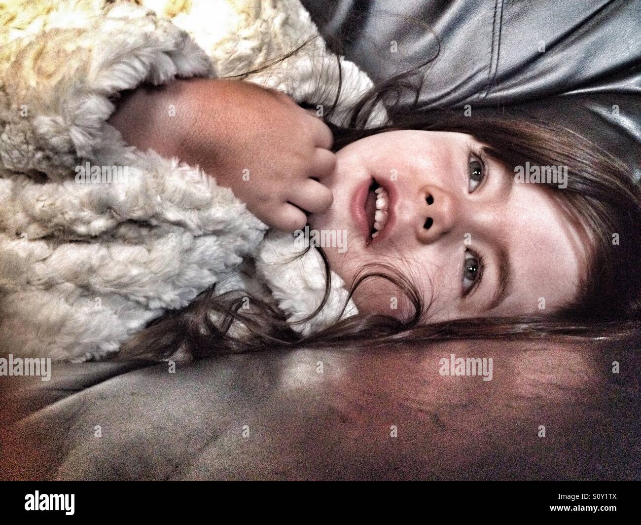4 - Jahre alte Mädchen Tagträumen Stockfoto