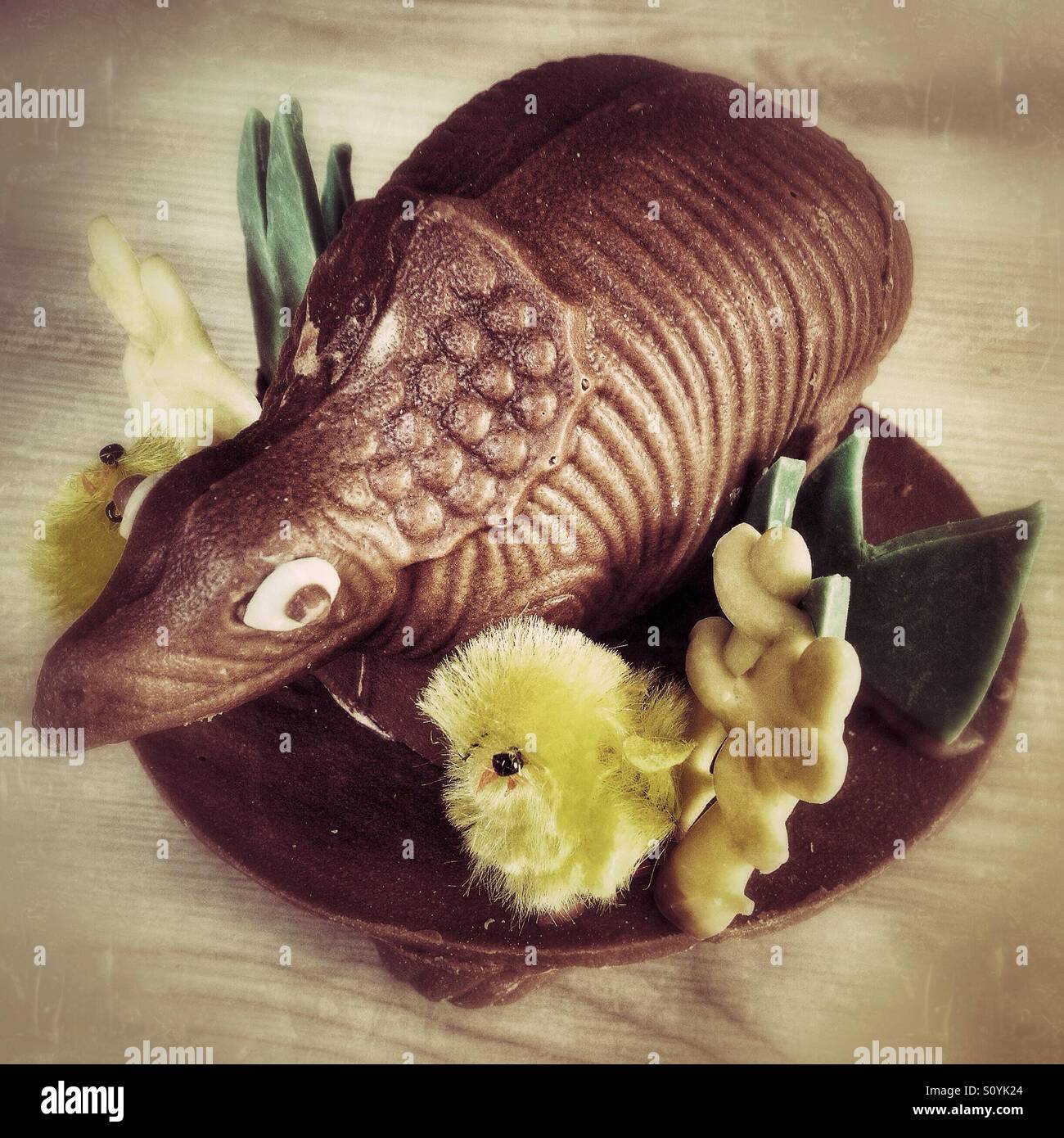 Schokolade Dinosaurier für Happy Easter Day Stockfoto