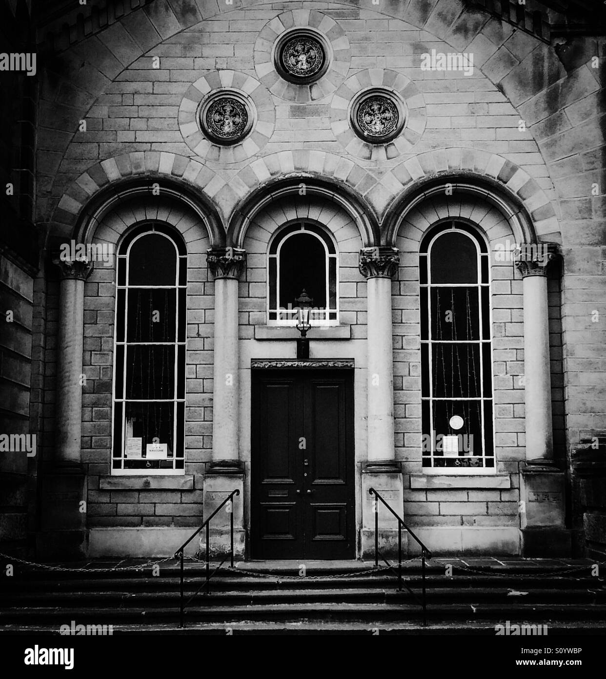 Schwarz / weiß Foto der alten Methodist Kapelle Gebäude in Matlock Bath Dorf Derbyshire Peak District England UK - Smartphone-aufgenommenes Stockfoto