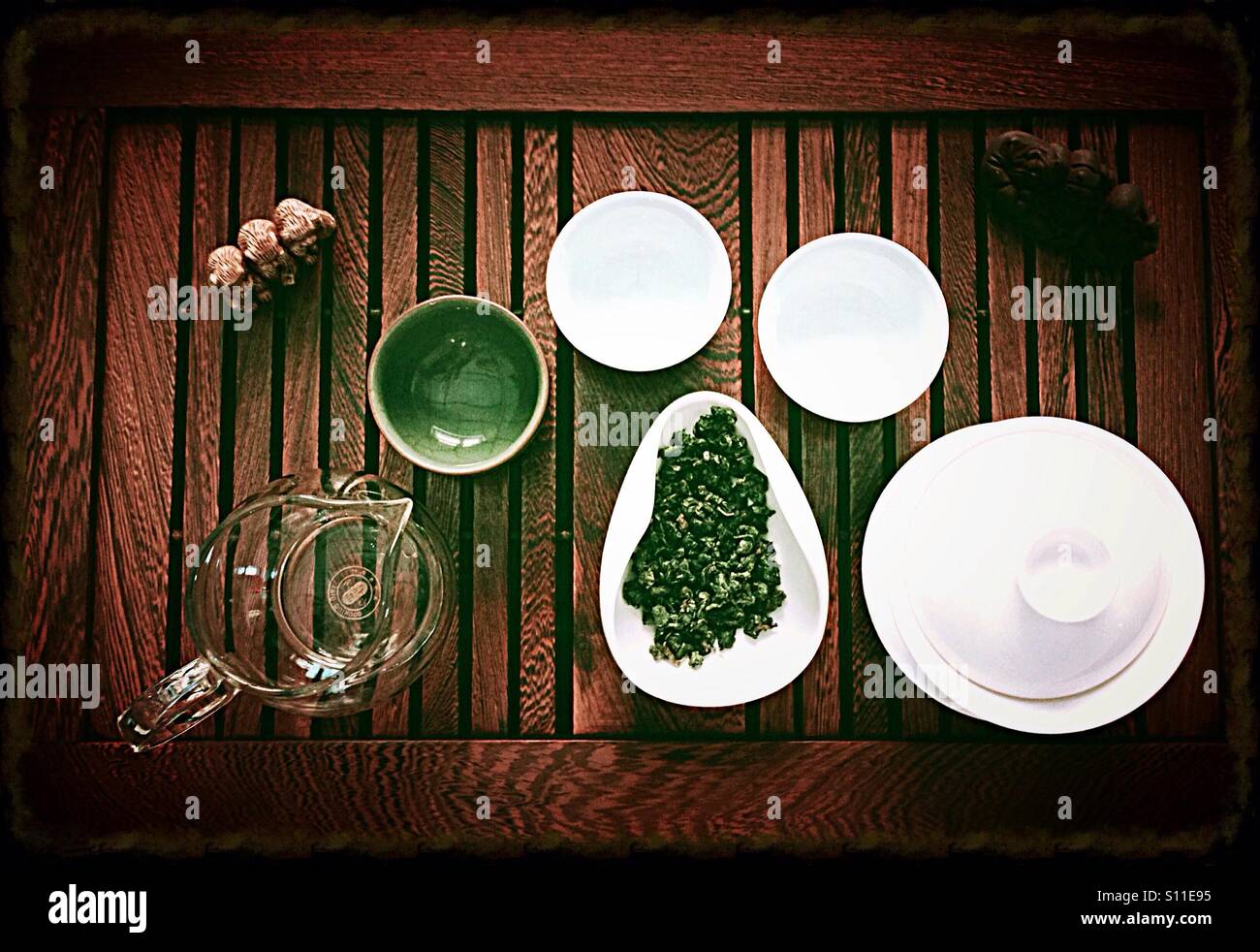 Tea-Time, Tee-Zeremonie - Smartphone-aufgenommenes Stockfoto