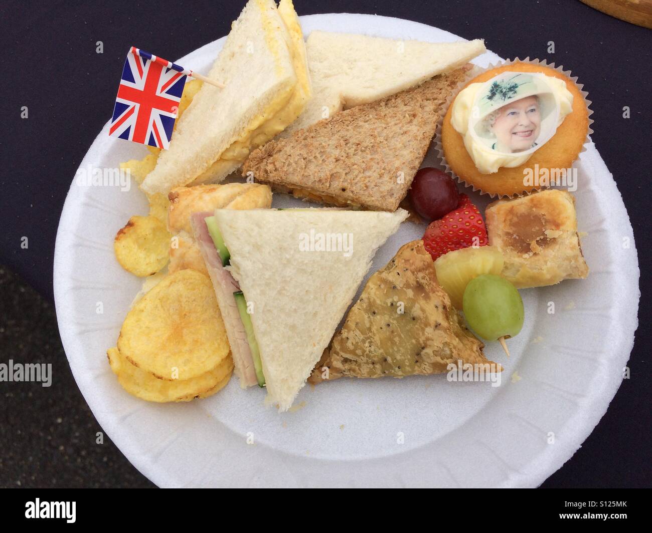 Picknick-Mittagessen für 90. Geburtstag der Königin Stockfoto