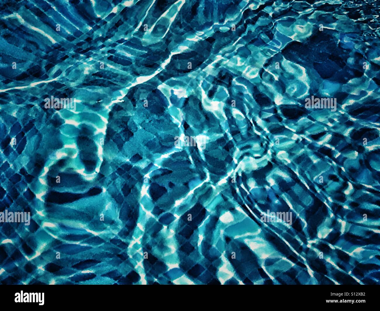 Schwimmbad - Smartphone-aufgenommenes Stockfoto