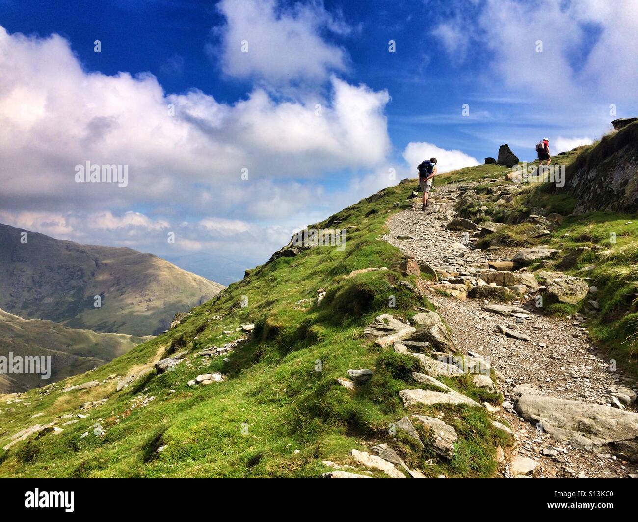 Wandern auf der Old Man of Coniston, Lake District, Cumbria - Smartphone-aufgenommenes Stockfoto